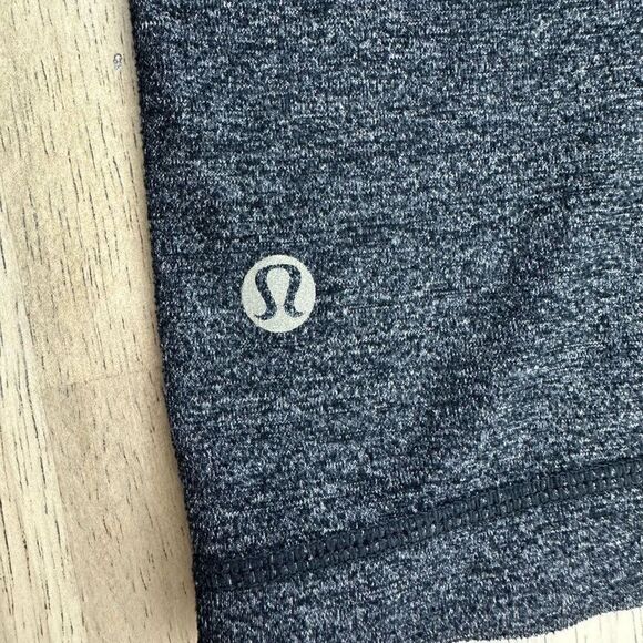 Lululemon Astro Crop Pant - Picture 3 of 6